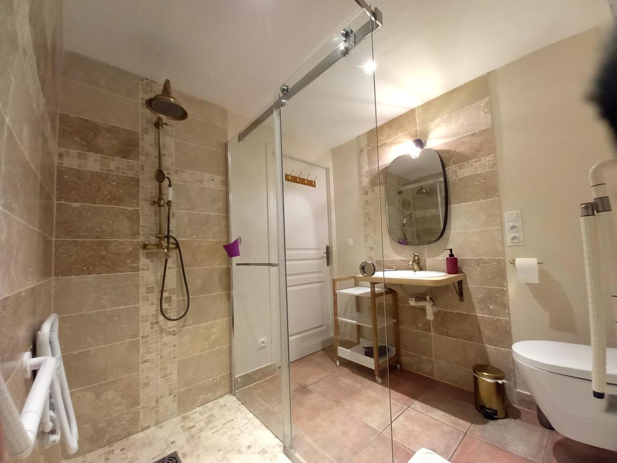 Au Pays De Jacquou : Chambre D'Hotes Et Table D'Hotes Fossemagne Luaran gambar